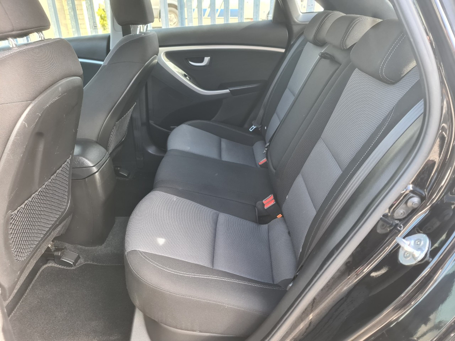 2016 Hyundai i30 - image 10