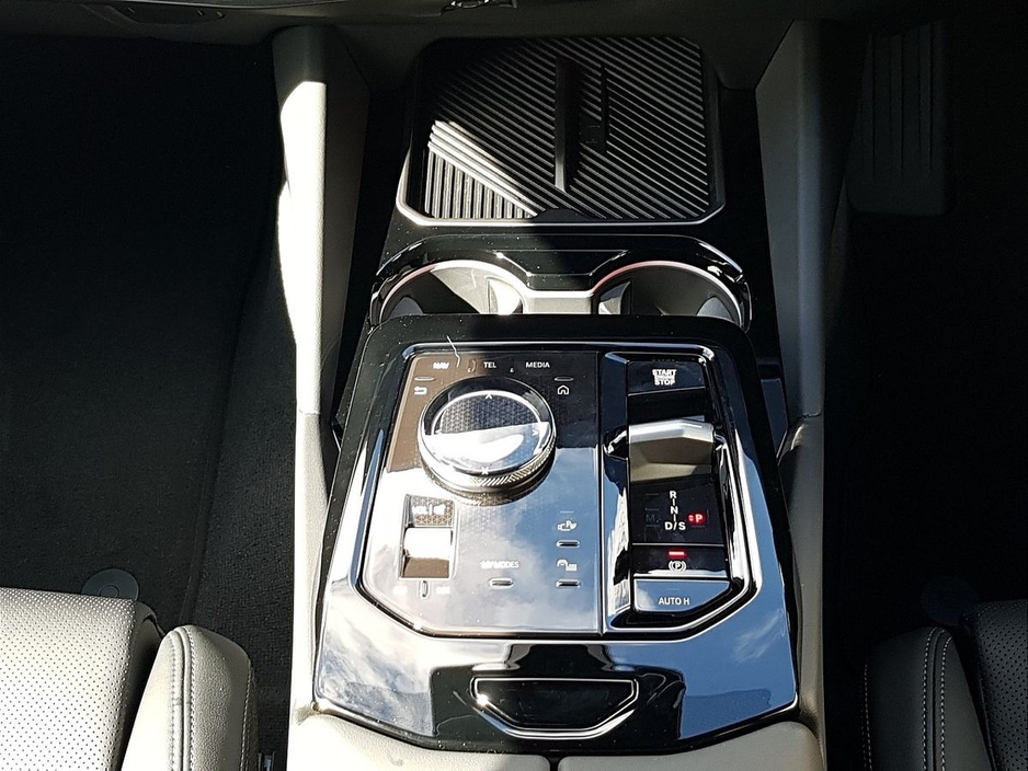 2026 BMW 5 Series - image 10