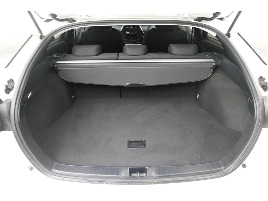 2017 Toyota Prius - image 14