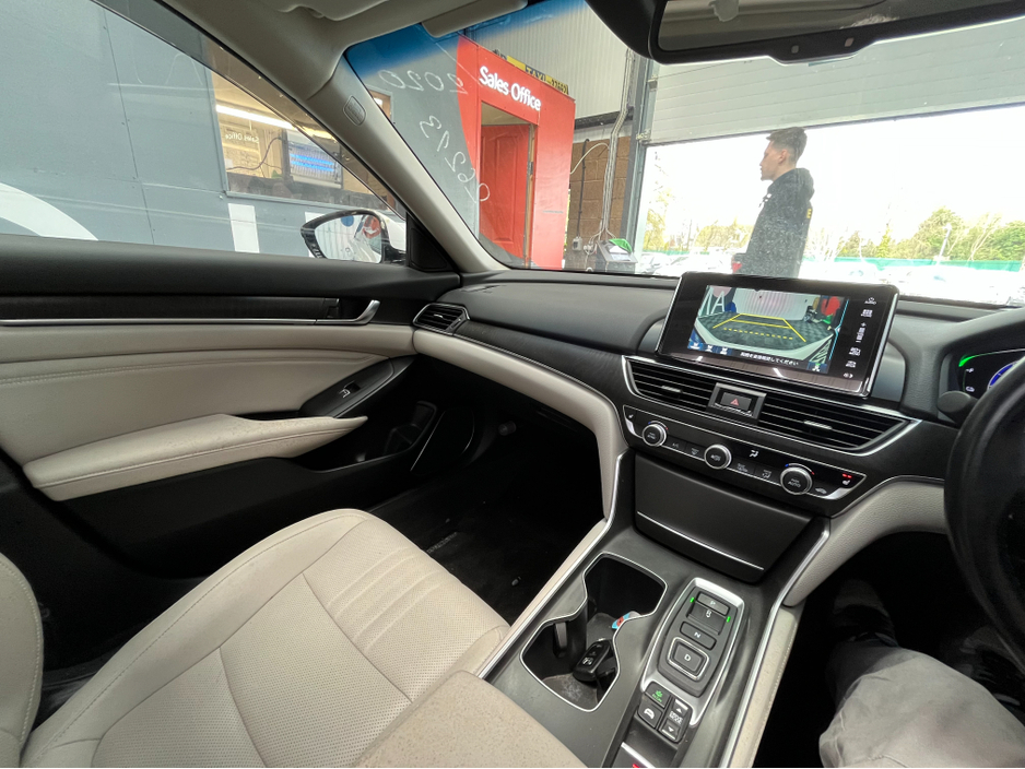 2018 Honda Accord - image 23