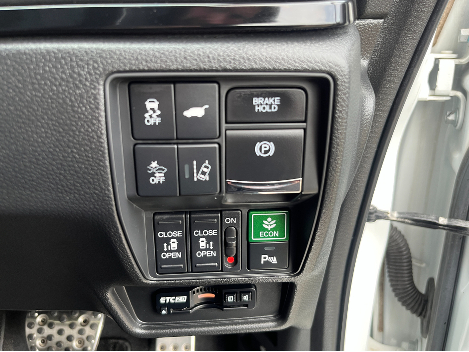 2021 Honda Odyssey - image 24