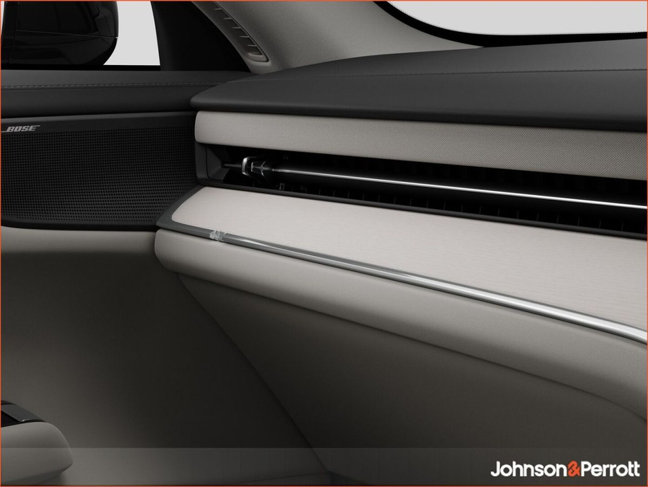 2026 Volvo ES90 92 kWh Extended Range Plus + Onyx Black Metallic + Electrochromatic Roof €94,795