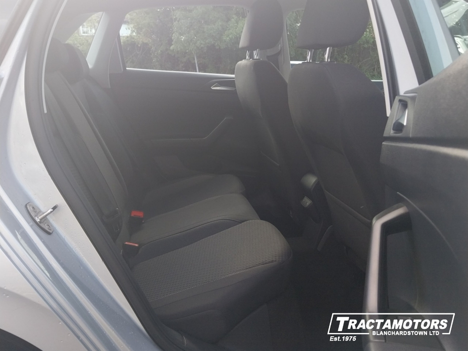 2024 Volkswagen Polo - image 23