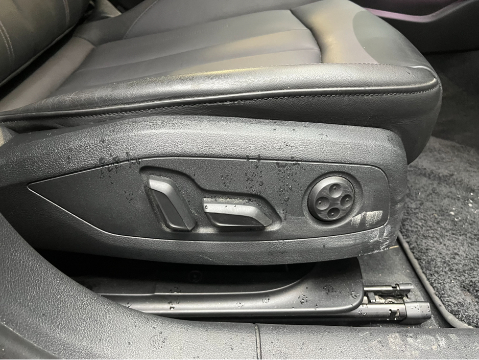 2022 Audi A4 €34950 2022 AUDI A4 35TDI ADVANCED 2.0 AUTOMATIC / CRUISE CONTROL / 360° PARKING CAMERA / ELECTRIC MEMORY & HEATED SEATS / PADDLE SHIFTERS / APPLE CARPLAY €34,950