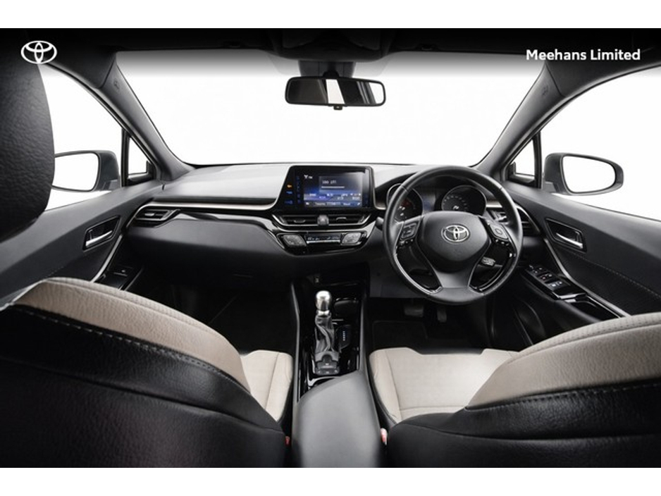 2019 Toyota C-HR - image 8