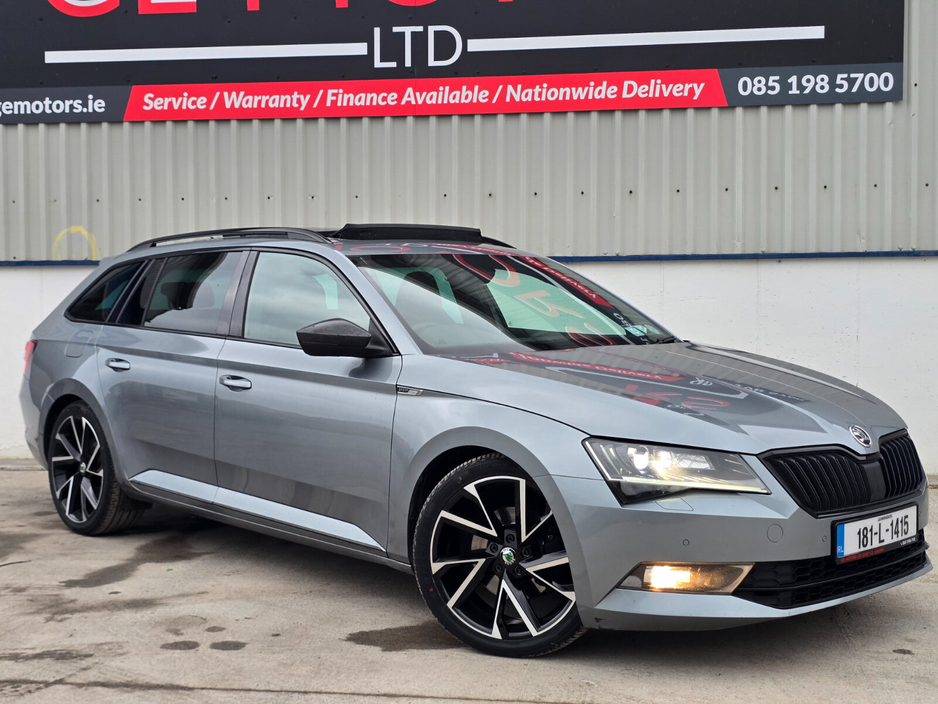 2018 Skoda Superb - image 3