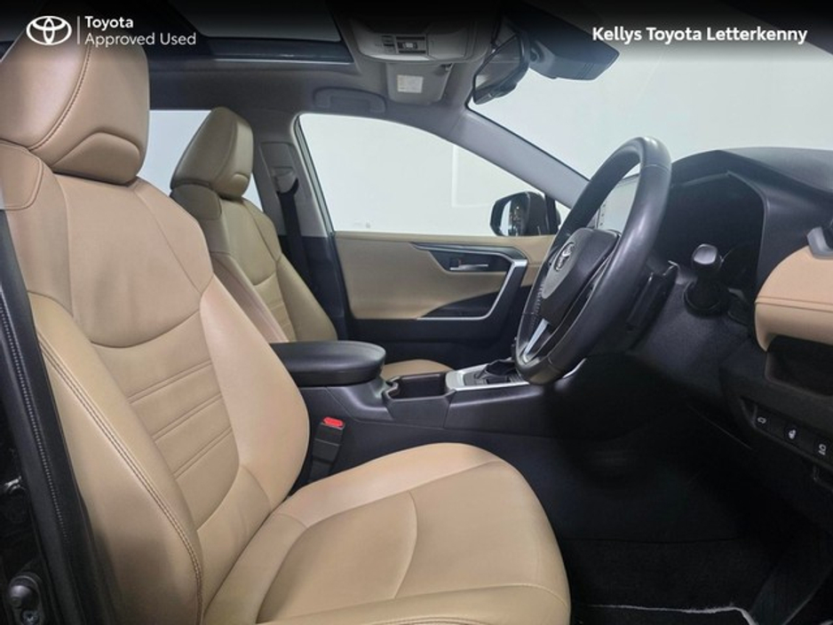 2022 Toyota Rav4 RAV4 HYBRID PLATINUM €39,956