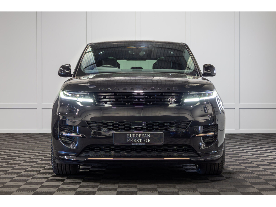 2024 Land Rover Range Rover Sport - image 2