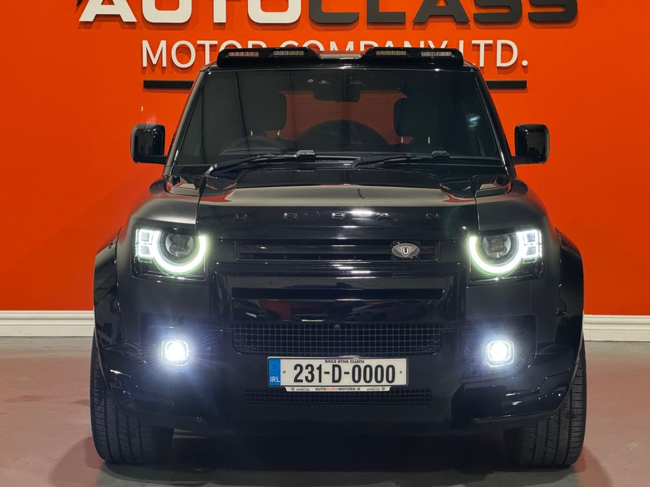 2023 Land Rover Defender - image 3