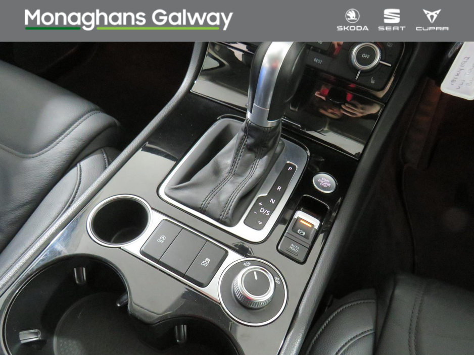 2018 Volkswagen Touareg 5 SEAT COMM 3.0 TDI 262BHP V6 AUTO €28,950