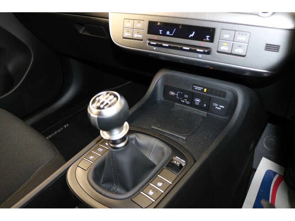 2024 Hyundai Kona - image 16