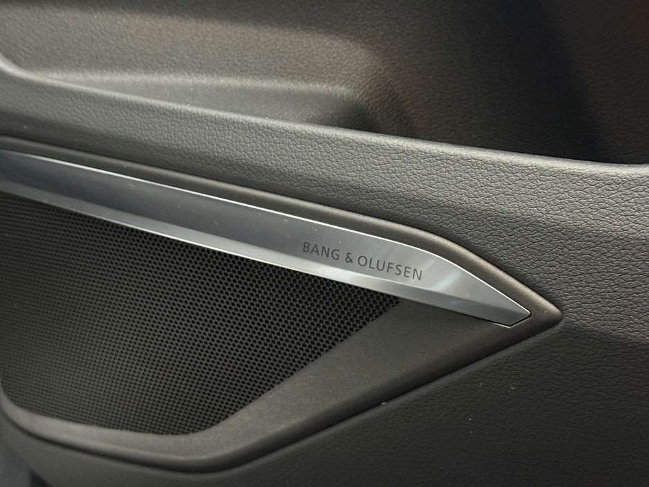 2024 Audi Q8 e-tron S LINE 55 E-TRON *PAN ROOF* €79,990