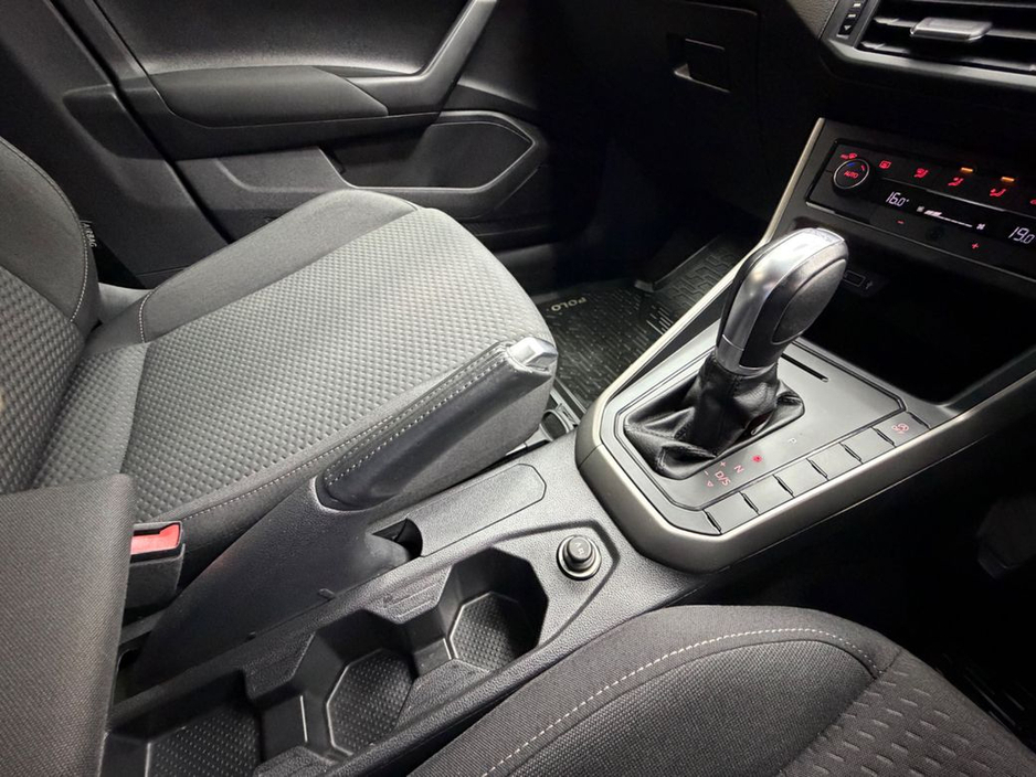 2018 Volkswagen Polo - image 23