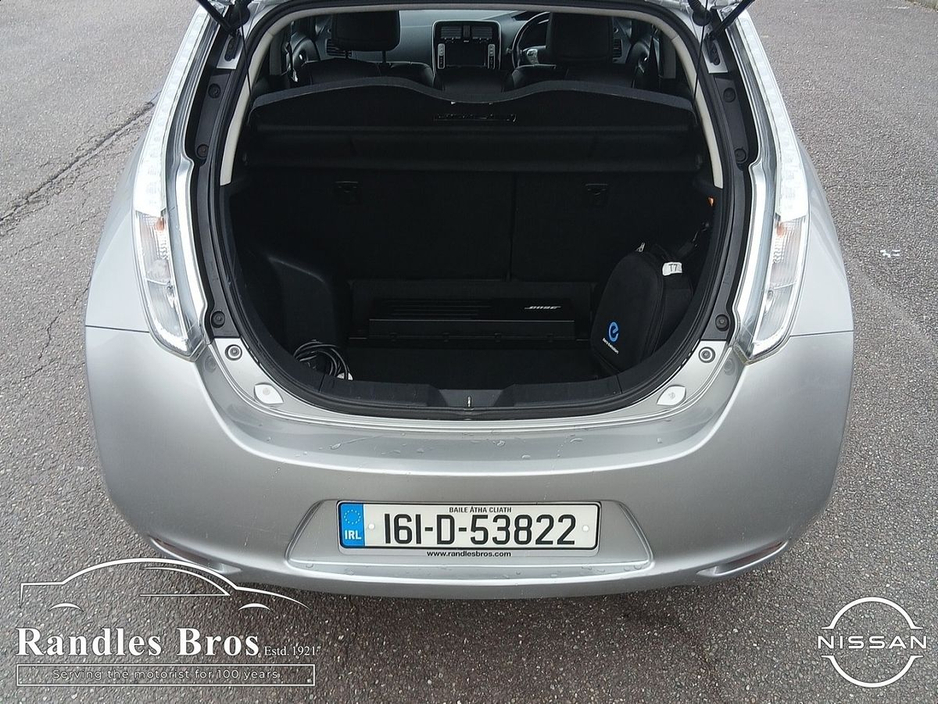 2016 Nissan Leaf - image 15