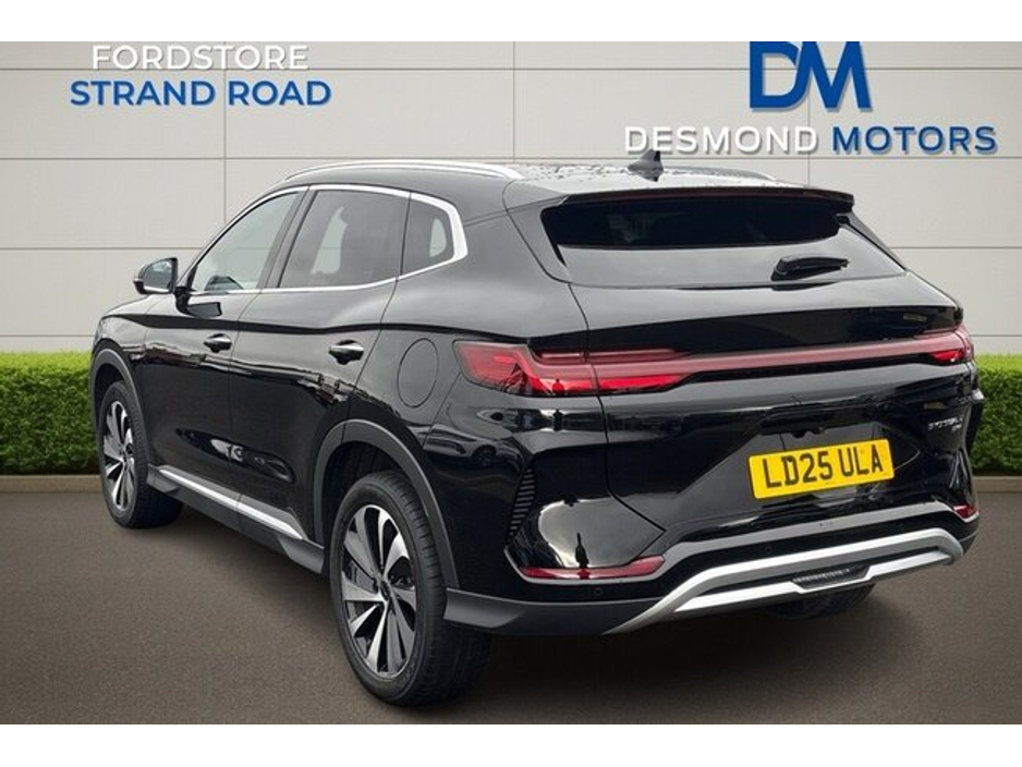 2025 BYD Seal U - image 2