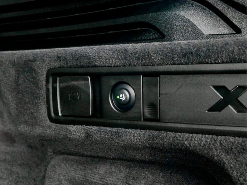 2022 BMW X5 - image 24