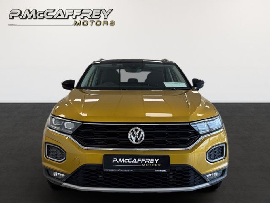 2020 Volkswagen T-Roc - image 2