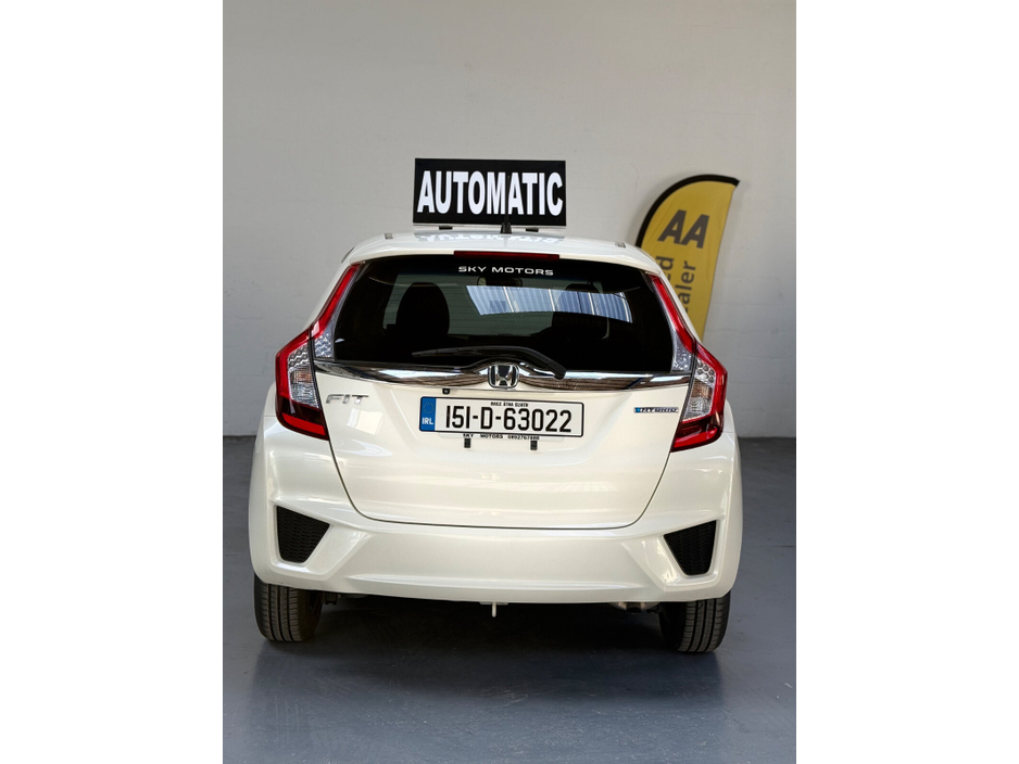 2015 Honda Fit - image 3