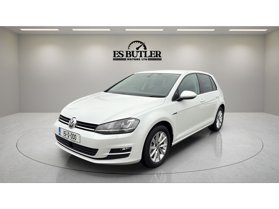 2015 Volkswagen Golf  €13,490