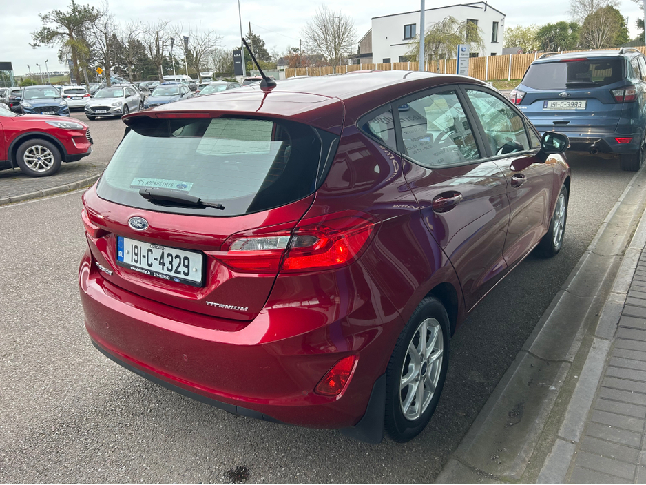 2019 Ford Fiesta - image 8