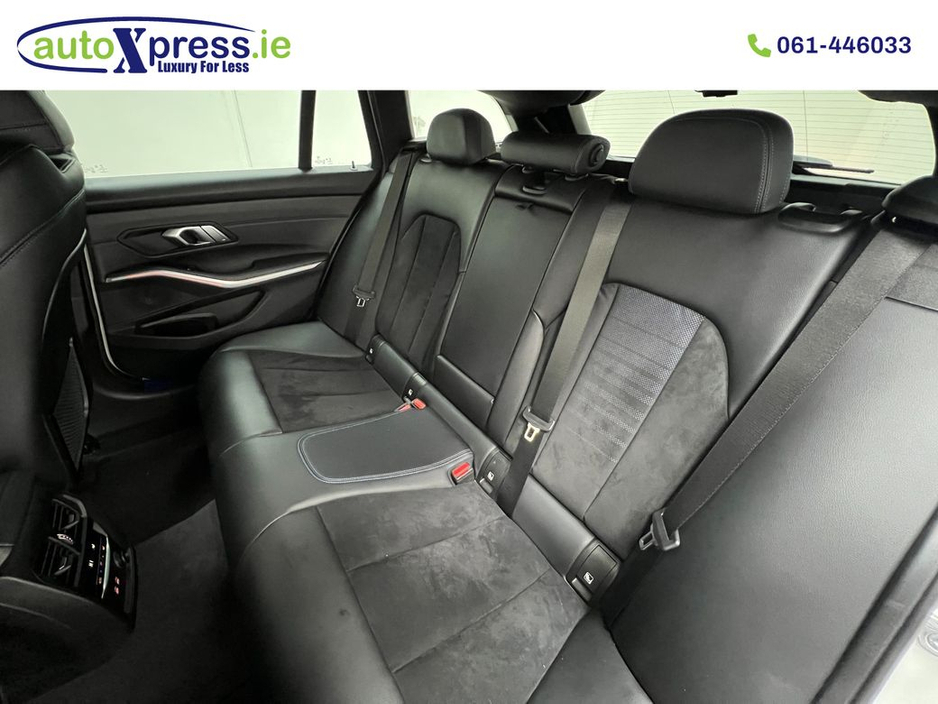 2020 BMW 3 Series - image 4