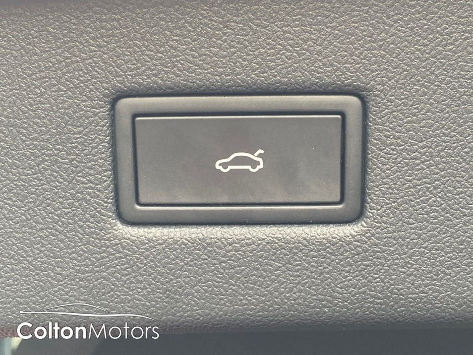 2025 Ford Capri Premium 77kWh Extended Range