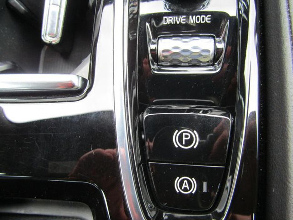 2021 Volvo S90 - image 39