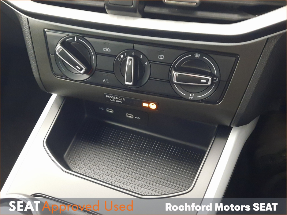 2024 SEAT Arona - image 14