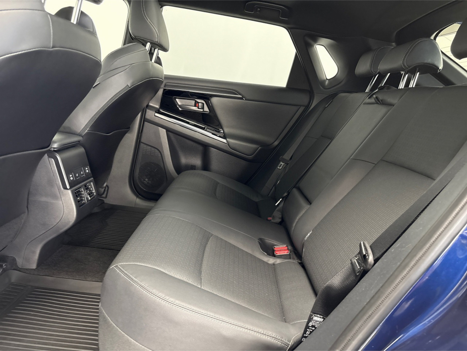 2024 Subaru Solterra - image 30