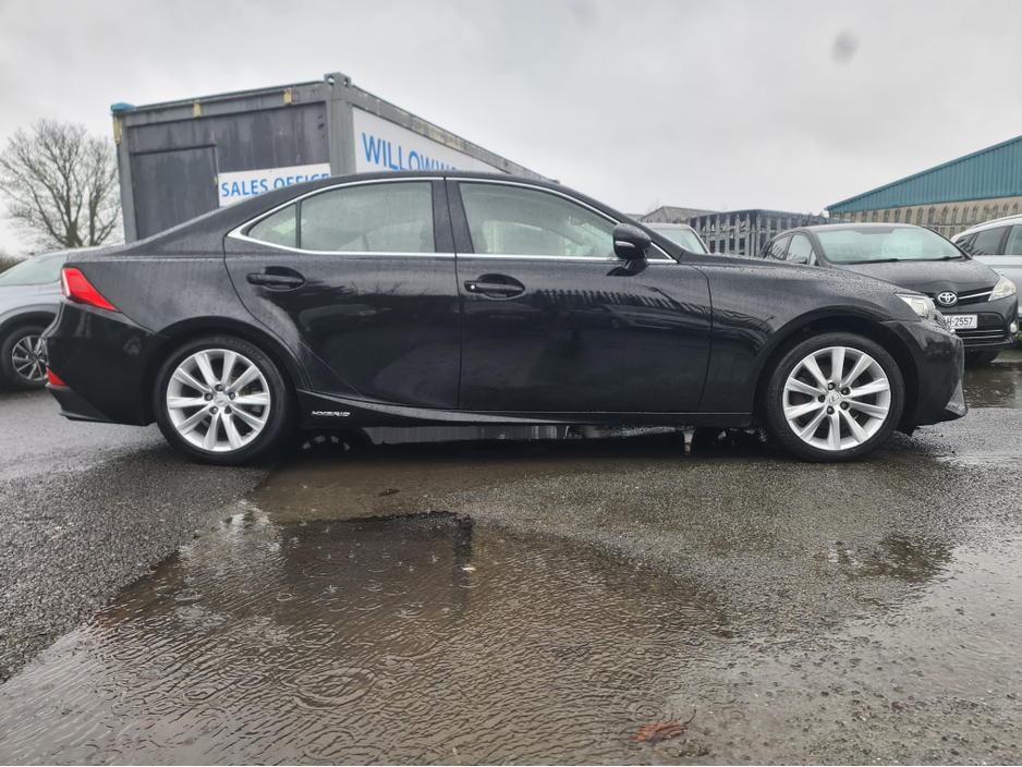 2015 Lexus IS 300 h 300 H EXECUTIVE EDITION E-C E-CVT 4DR 2.5 A €12,999