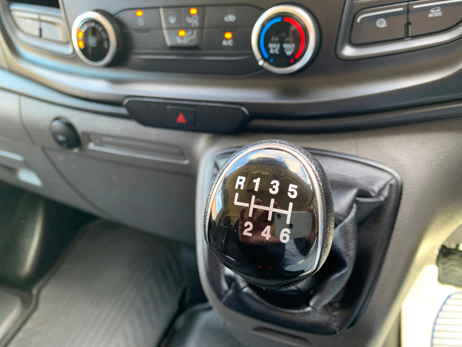 2021 Ford Transit Custom - image 19