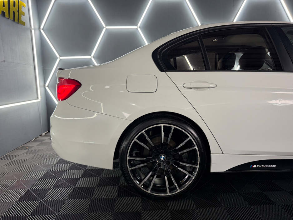 2016 BMW 3 Series 320d EfficientDynamics €13,950