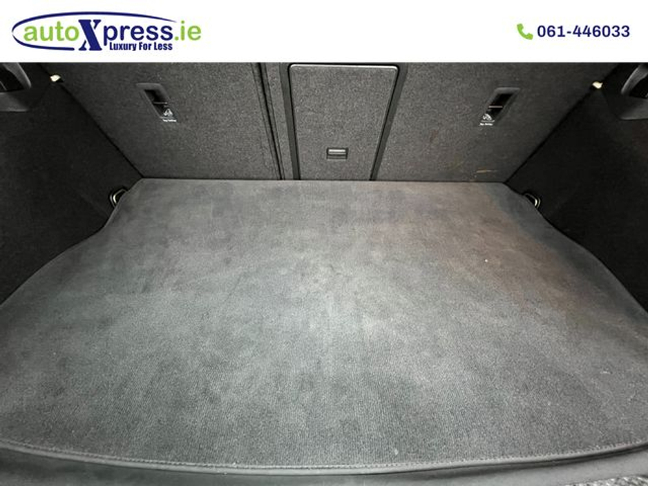 2019 Volkswagen Golf - image 10