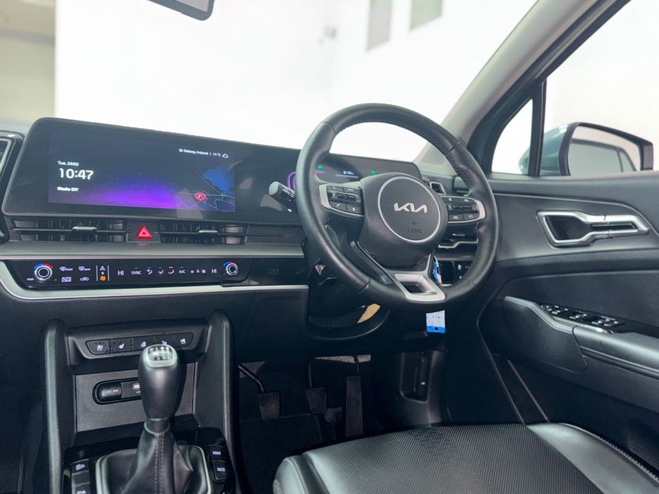 2024 Kia Sportage - image 11