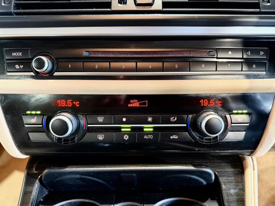 2012 BMW 5 Series - image 15