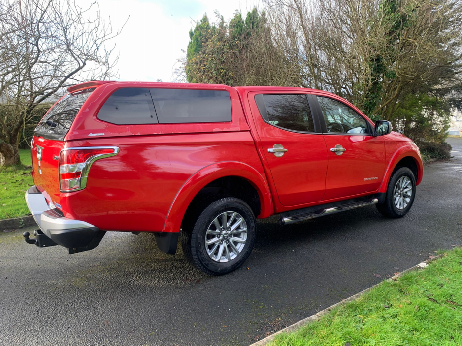 2015 Mitsubishi L200 DID BARBARIAN DCB 4DR 2.5 CR 4WORK €15,995