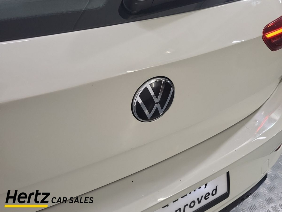2024 Volkswagen Polo - image 10