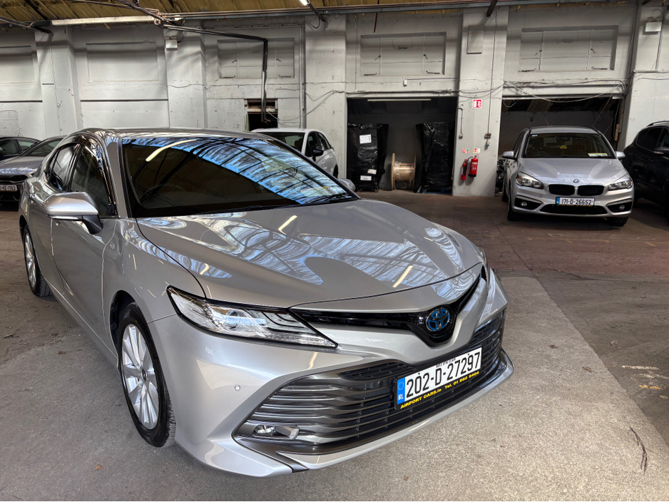 2020 Toyota Camry - image 20