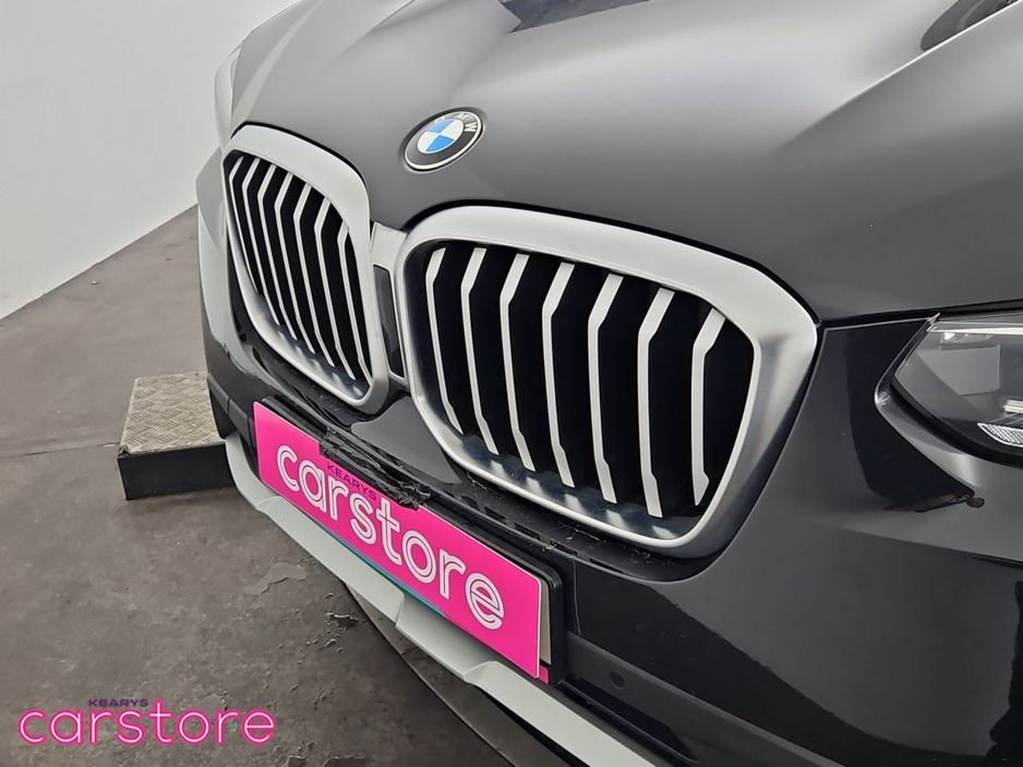 2022 BMW X3 - image 17