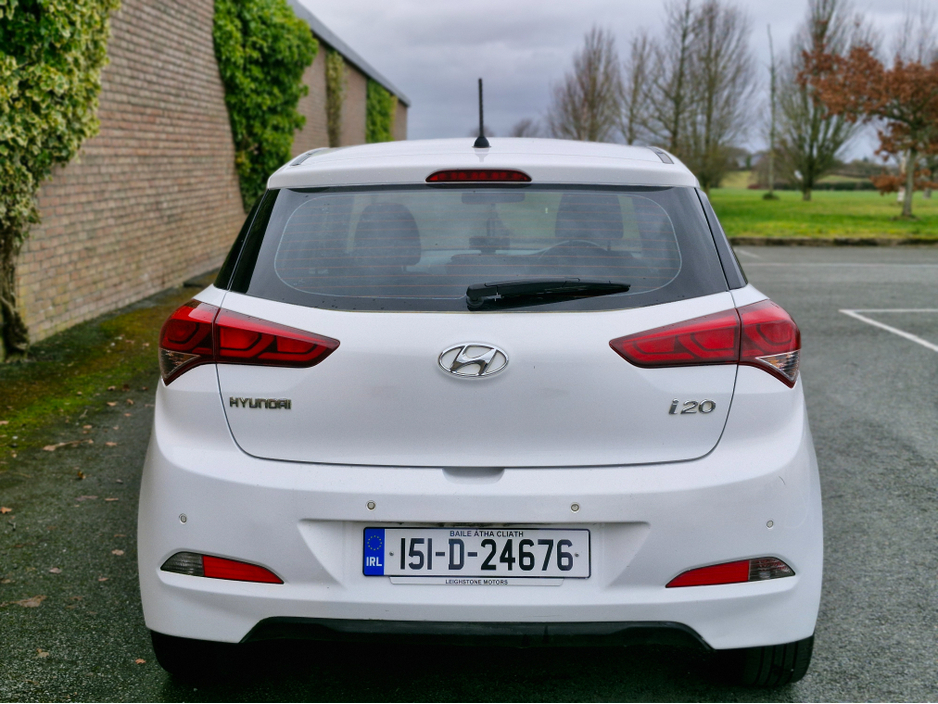 2015 Hyundai i20 - image 9