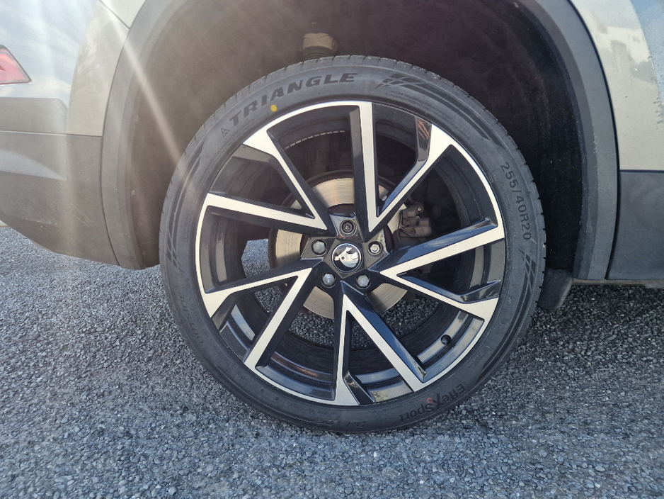 2022 Skoda Kodiaq - image 4