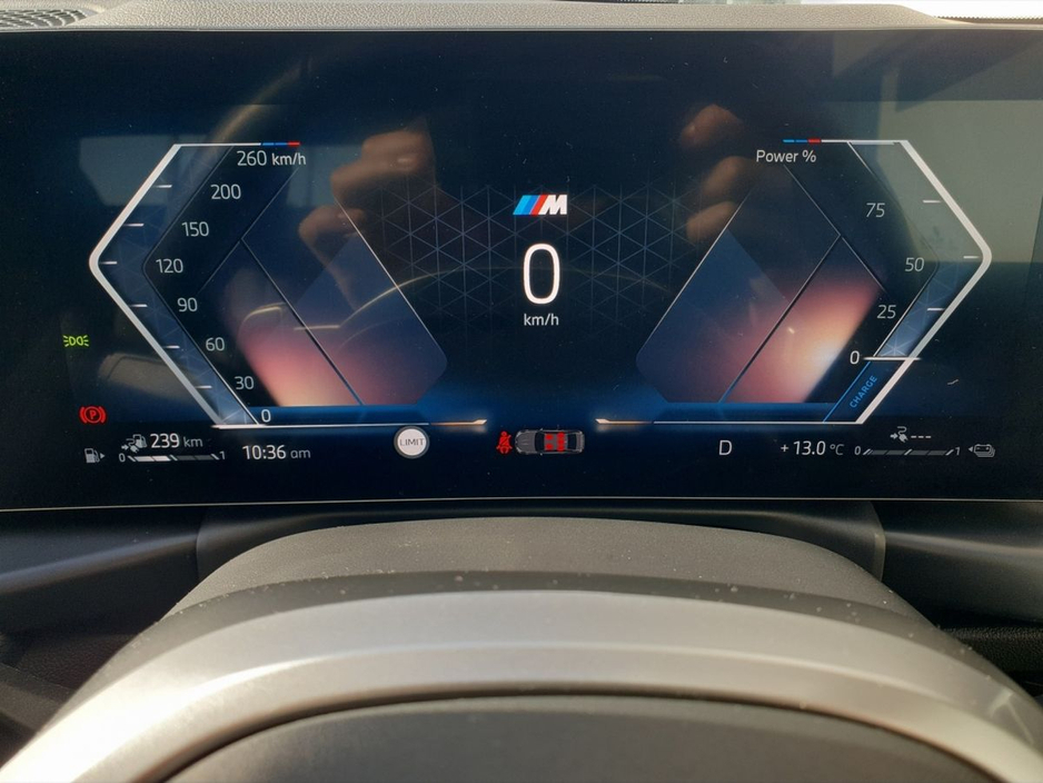 2025 BMW 3 Series - image 9