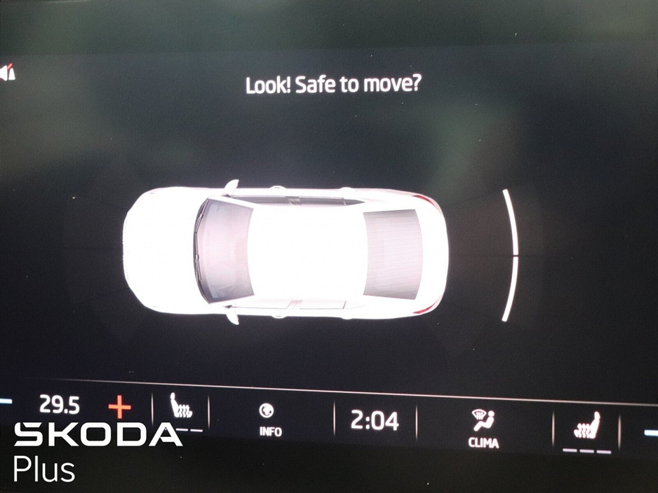 2024 Skoda Octavia - image 16