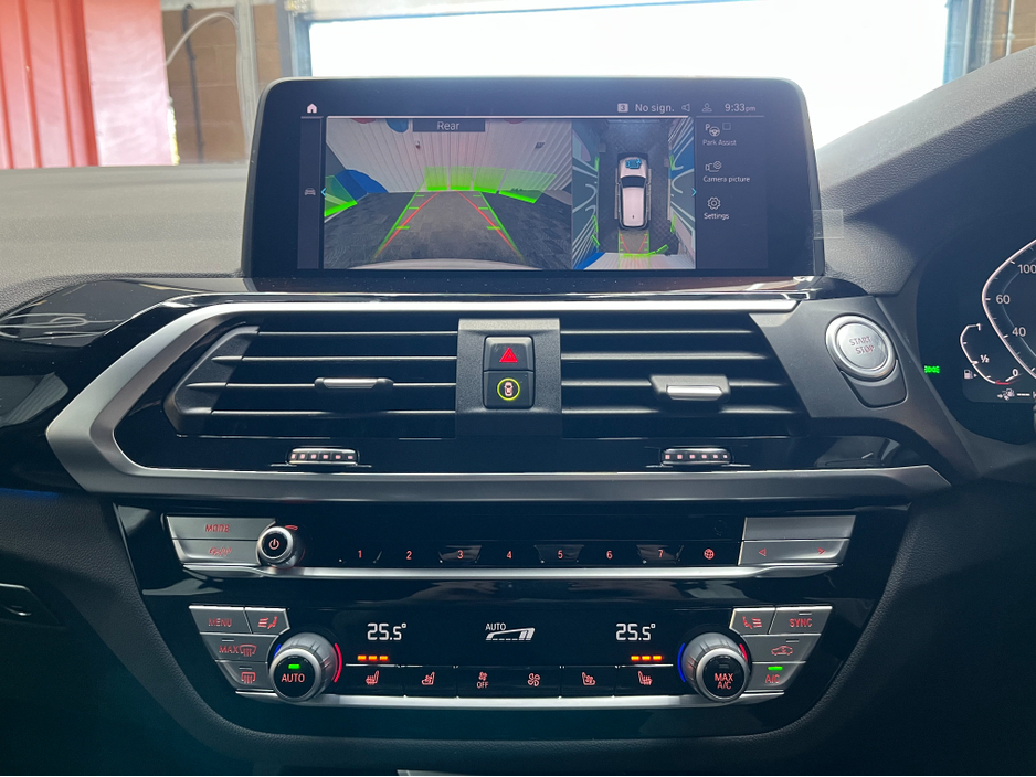 2021 BMW X3 2021 BMW X3 XDRIVE 30E M-SPORT EDITION JOY 2.0 AUTOMATIC / CRUISE CONTROL / 360° PARKING CAMERA / ELECTRIC MEMORY & HEATED SEATS / PADDLE SHIFTERS / PANORAMIC SUNROOF / APPLE CARPLAY