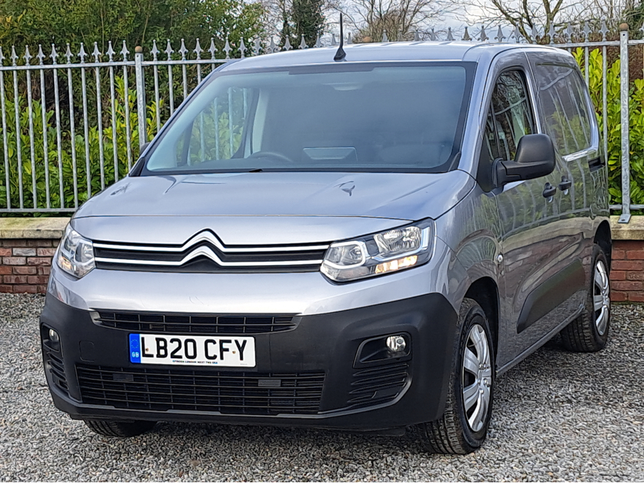 2020 Citroen Berlingo Panel Van Enterprise 1,000 Kg swb  1.5 Diesel with 3 seats in front.