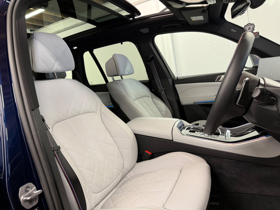 2025 BMW X5  €104,995