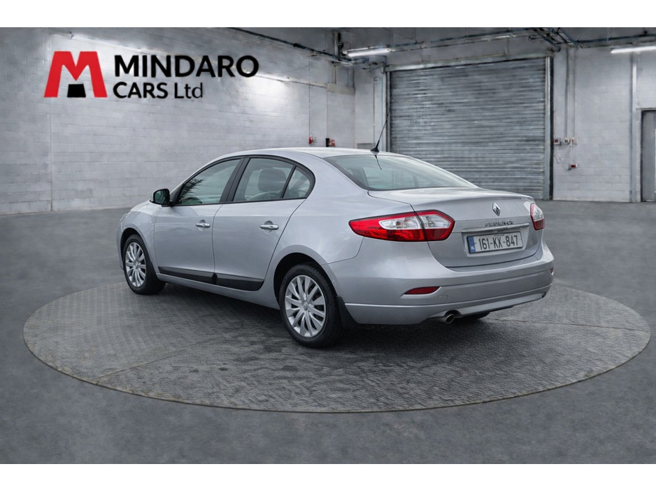 2016 Renault Fluence - image 7