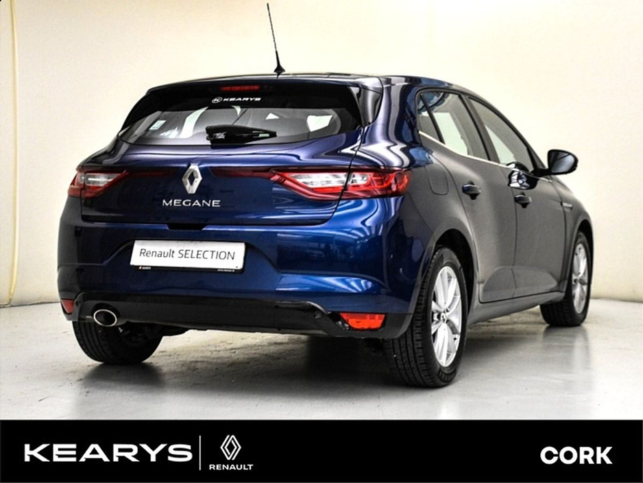 2018 Renault Megane - image 12