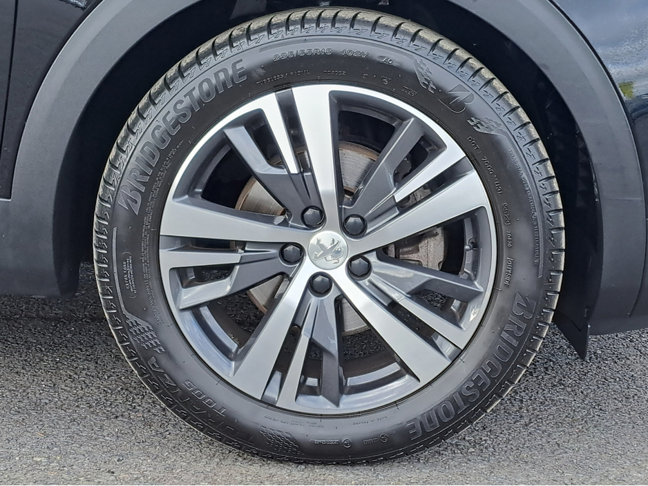 2022 Peugeot 3008 - image 11