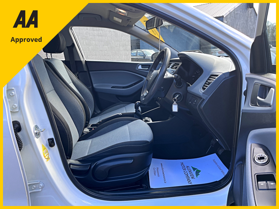 2017 Hyundai i20 - image 14